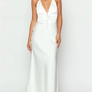 Elegant White Sleeveless Dress Billy J